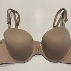 Like New Victoria Secret Cloud Love Bra 38C